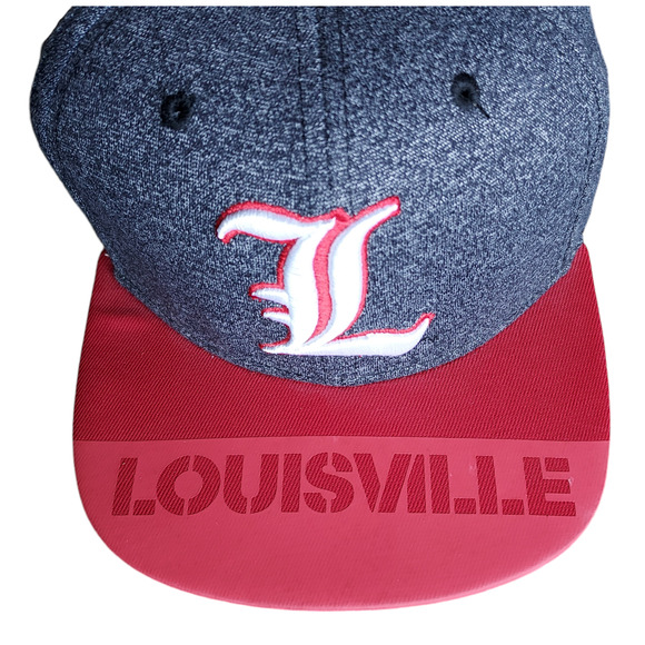 Adidas University of Louisville Cardinals Red Gray Snapback Baseball Cap Hat - Picture 3 of 6